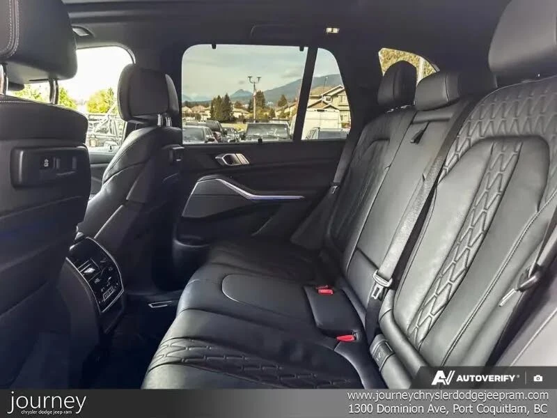 BMW X5 40i* M SPORT* INDIVIDUAL* DIS* МАСАЖ* КРАЙНА ЦЕНА, снимка 14 - Автомобили и джипове - 56209227