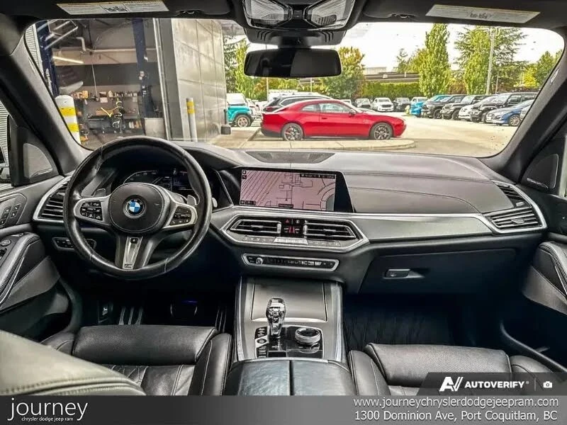 BMW X5 40i* M SPORT* INDIVIDUAL* DIS* МАСАЖ* КРАЙНА ЦЕНА, снимка 9 - Автомобили и джипове - 56209227
