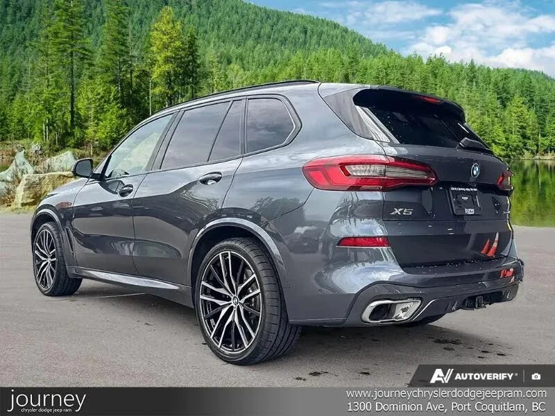 BMW X5 40i* M SPORT* INDIVIDUAL* DIS* МАСАЖ* КРАЙНА ЦЕНА, снимка 3 - Автомобили и джипове - 56209227