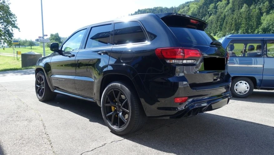 Jeep Grand cherokee Trackhawk 6.2 V8 - изображение 4