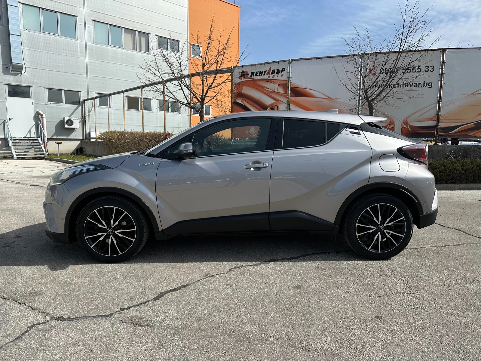 Toyota C-HR 1.8/Hybrid/Кожа - изображение 2