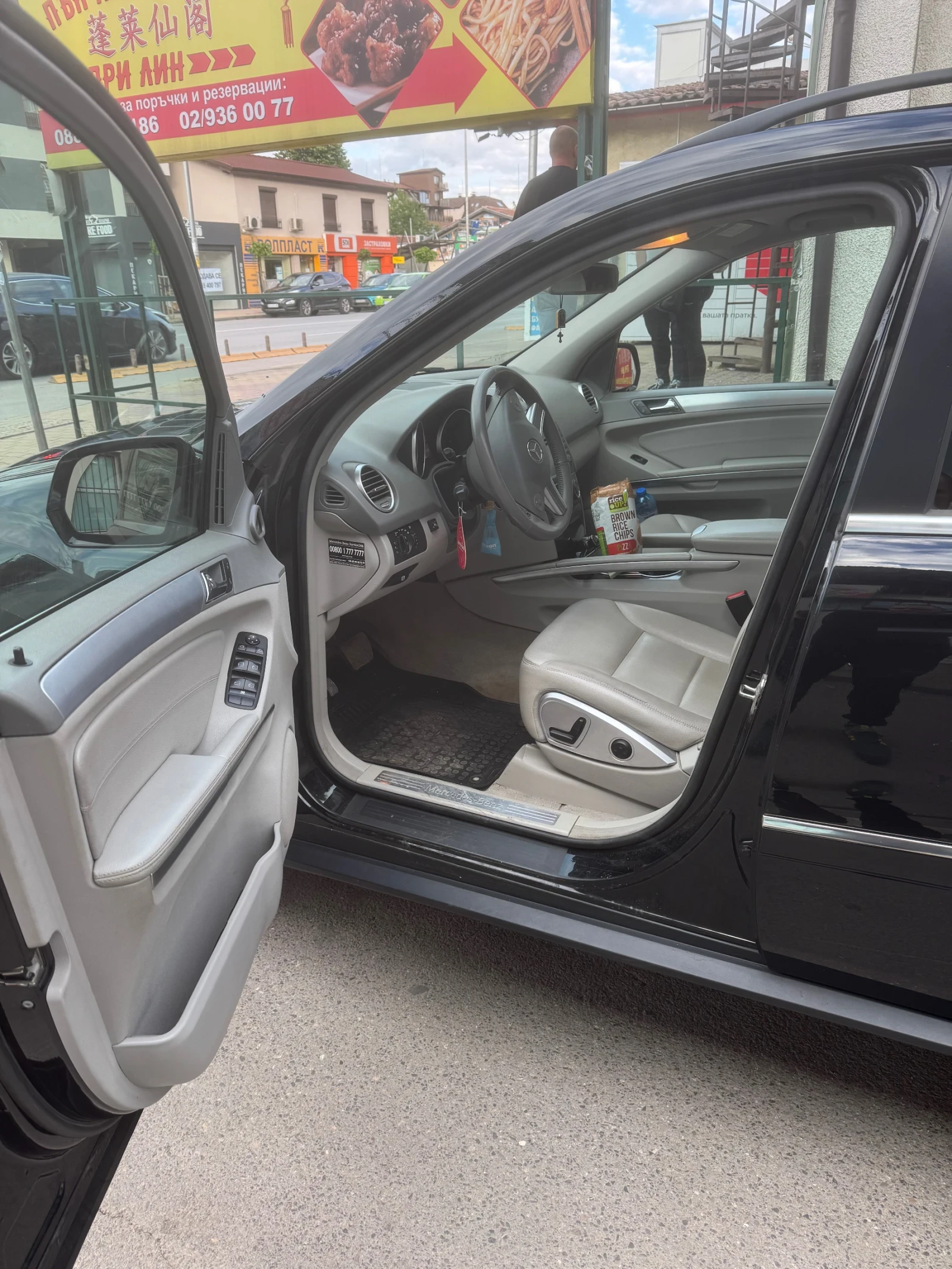 Mercedes-Benz ML 350  - изображение 7