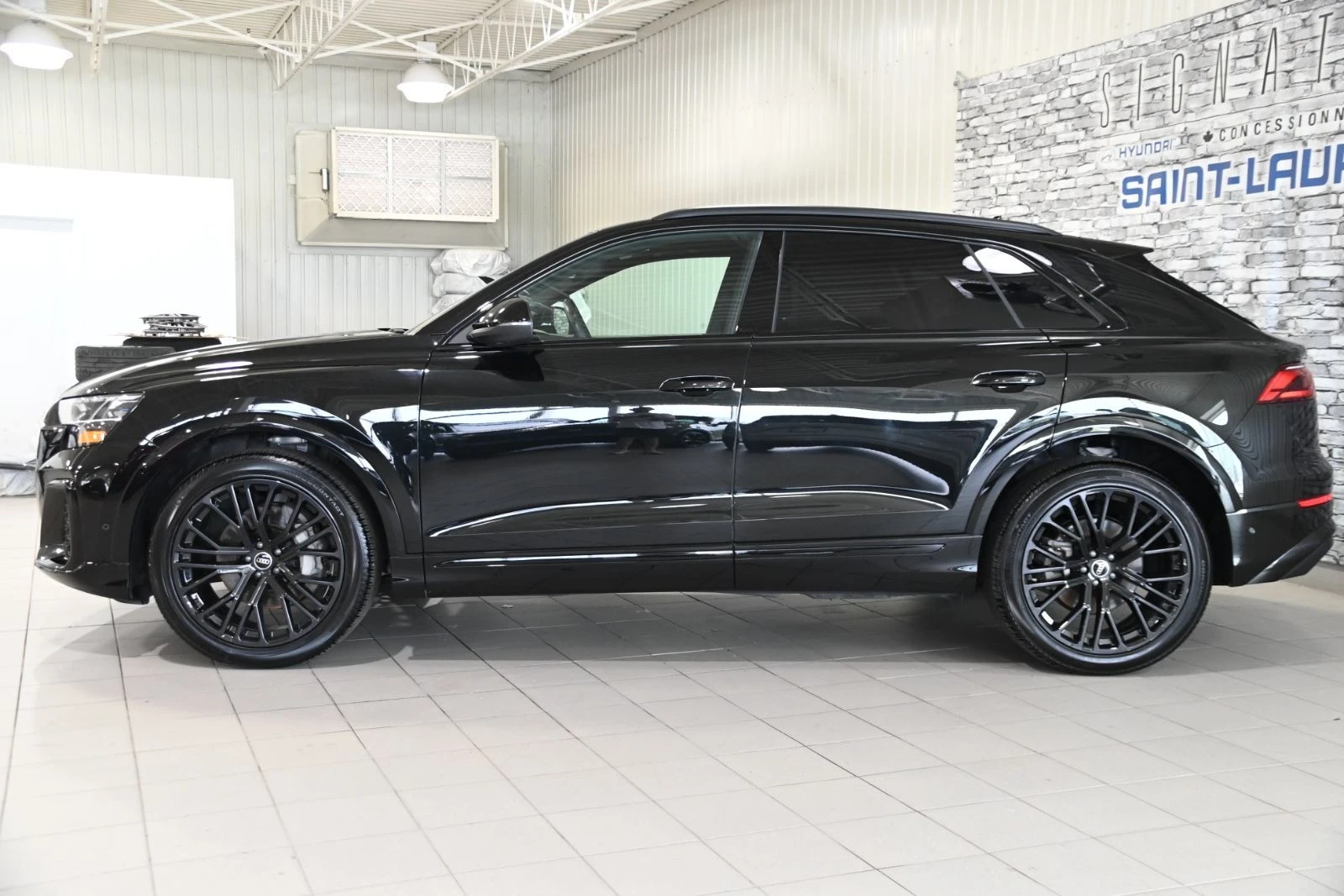 Audi Q8 TECHNIK CARFAX * * АВТО КРЕДИТ * *  - изображение 2