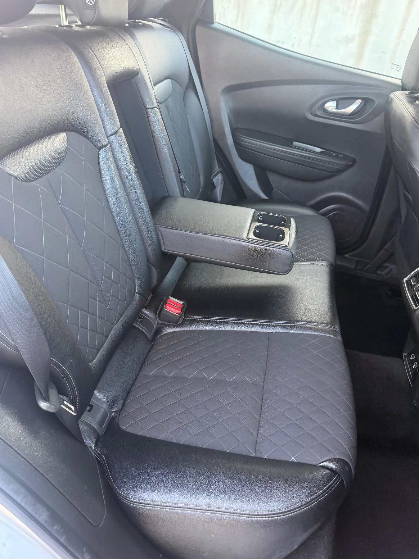 Renault Kadjar 1.5BLUE-DCI-INTENS-EDC, снимка 15 - Автомобили и джипове - 53774521