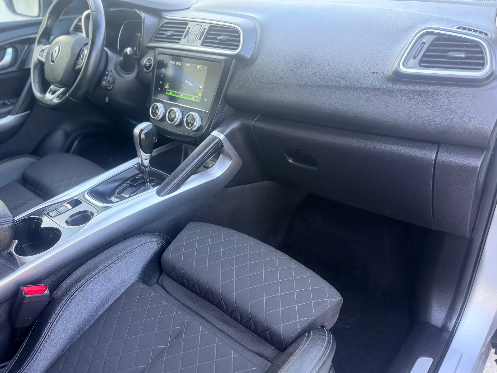 Renault Kadjar 1.5BLUE-DCI-INTENS-EDC, снимка 10 - Автомобили и джипове - 53774521