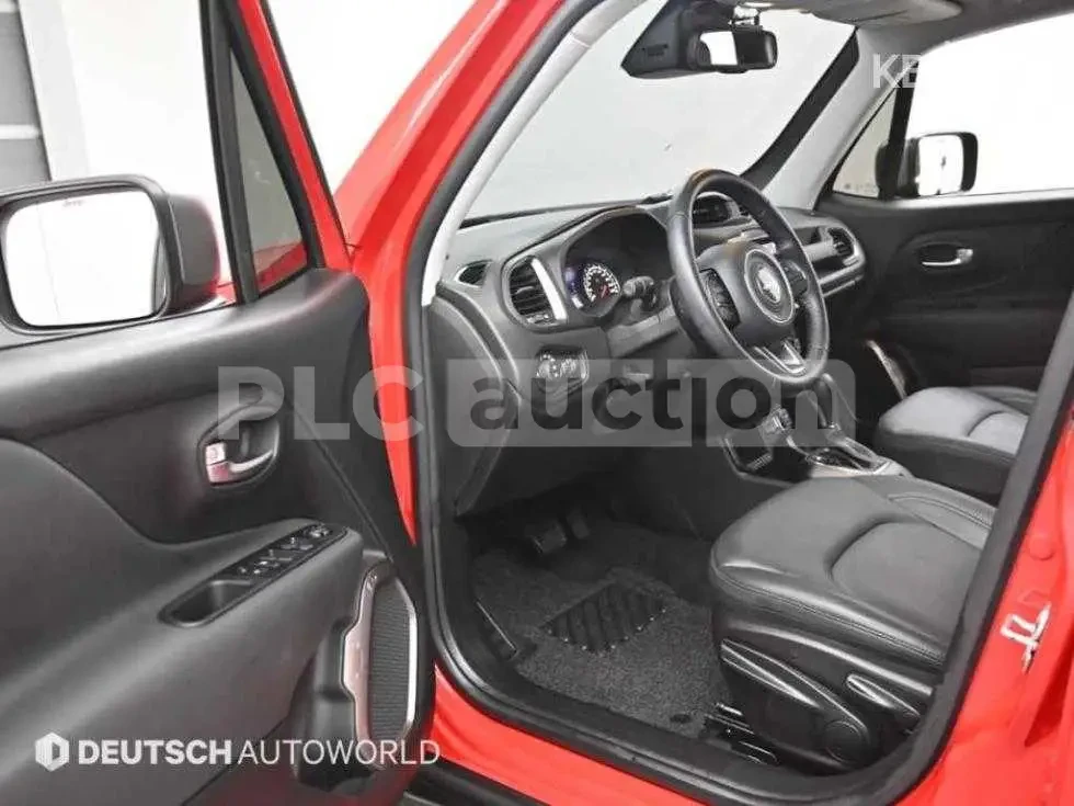 Jeep Renegade, снимка 11 - Автомобили и джипове - 54106315
