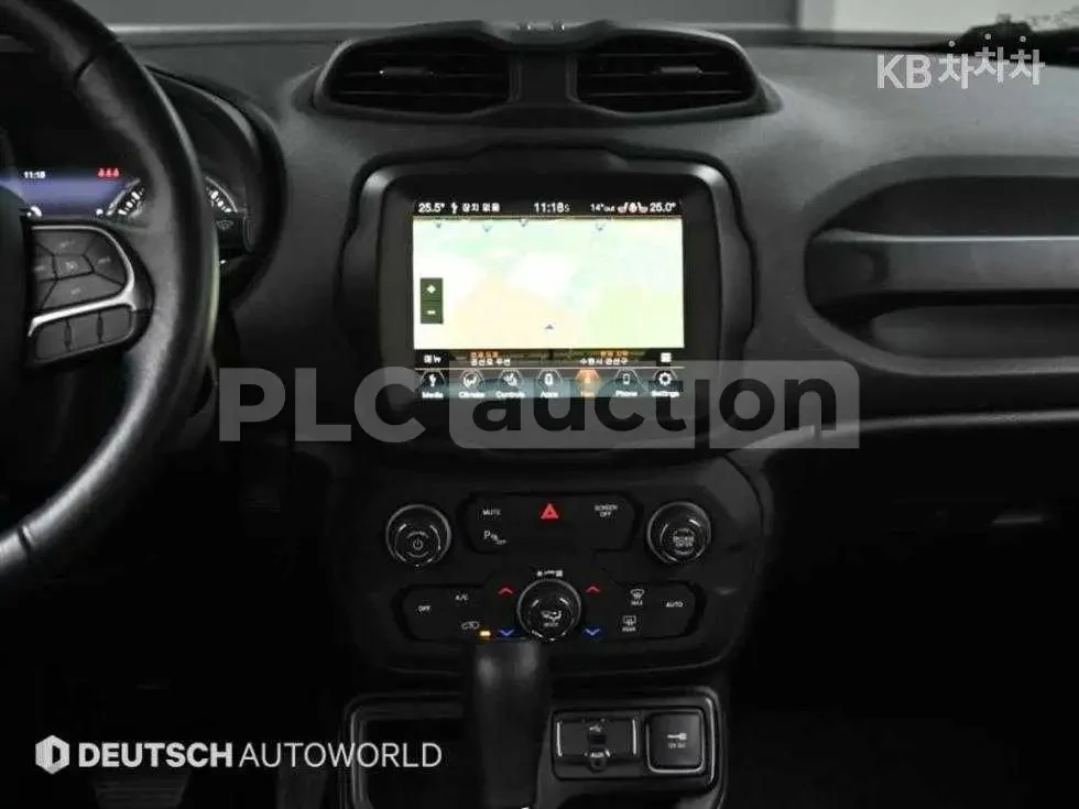 Jeep Renegade, снимка 15 - Автомобили и джипове - 54106315