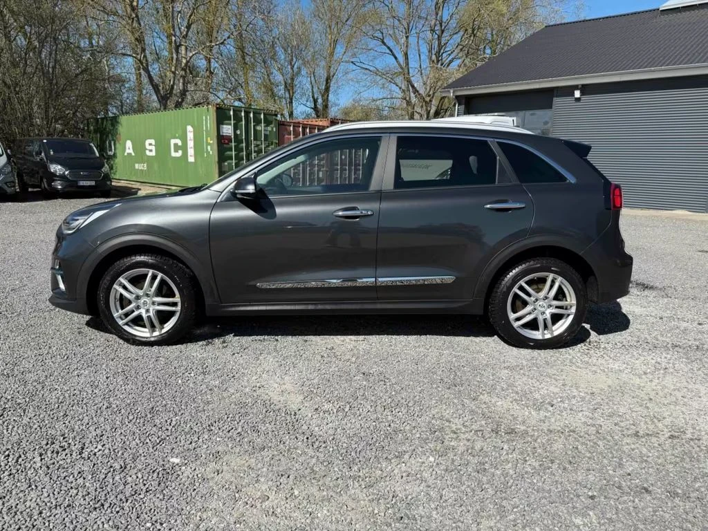 Kia Niro Очакван внос!, снимка 4 - Автомобили и джипове - 54508171