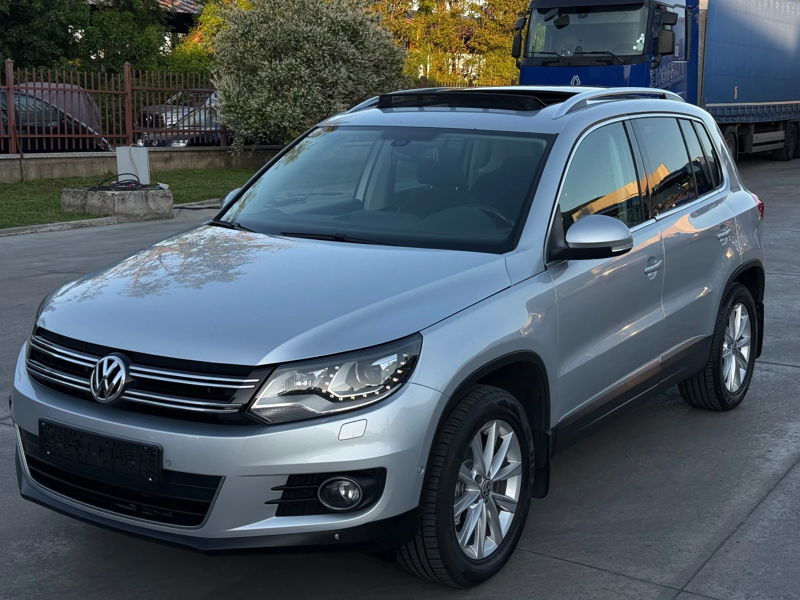 VW Tiguan 2.0 4motion* перфектен* панорама