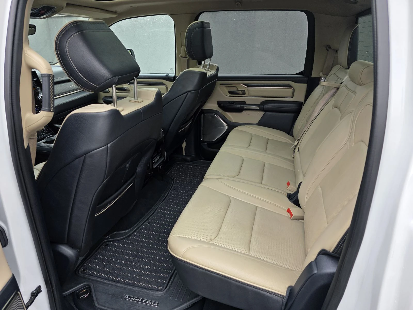 Dodge RAM 1500 5.7L CREW CAB LIMITED, снимка 17 - Автомобили и джипове - 54566680