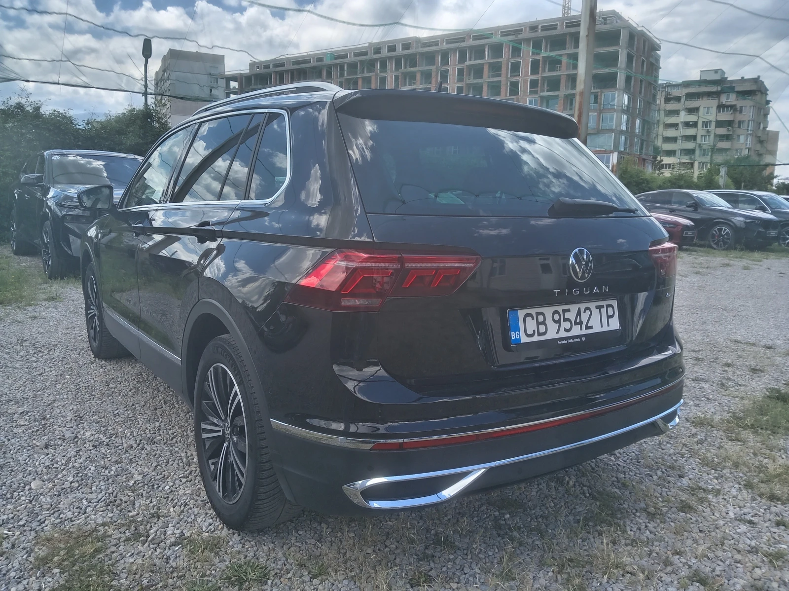 VW Tiguan 2.0TSI 4motion , снимка 4 - Автомобили и джипове - 54959950
