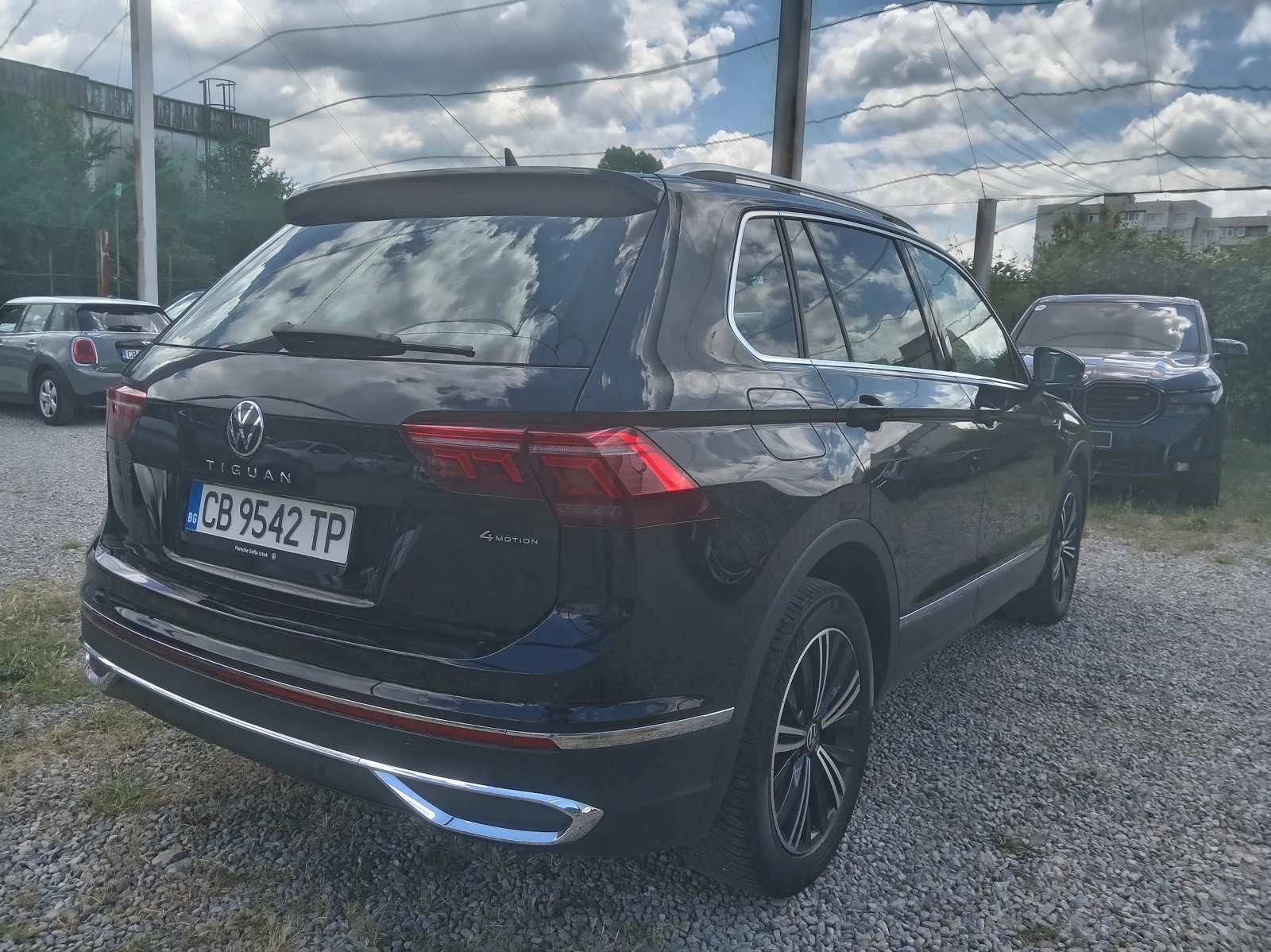 VW Tiguan 2.0TSI 4motion , снимка 3 - Автомобили и джипове - 54959950