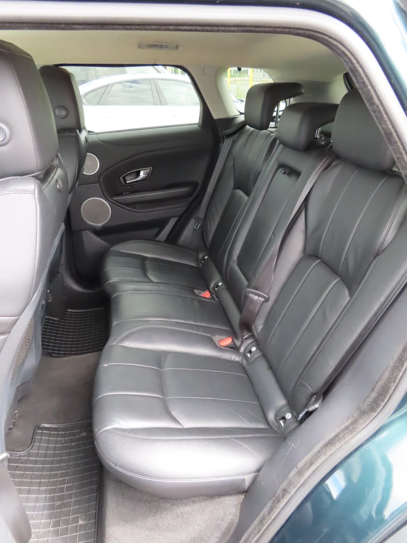 Land Rover Range Rover Evoque 2.0 DIESEL TD4, снимка 12 - Автомобили и джипове - 55426038