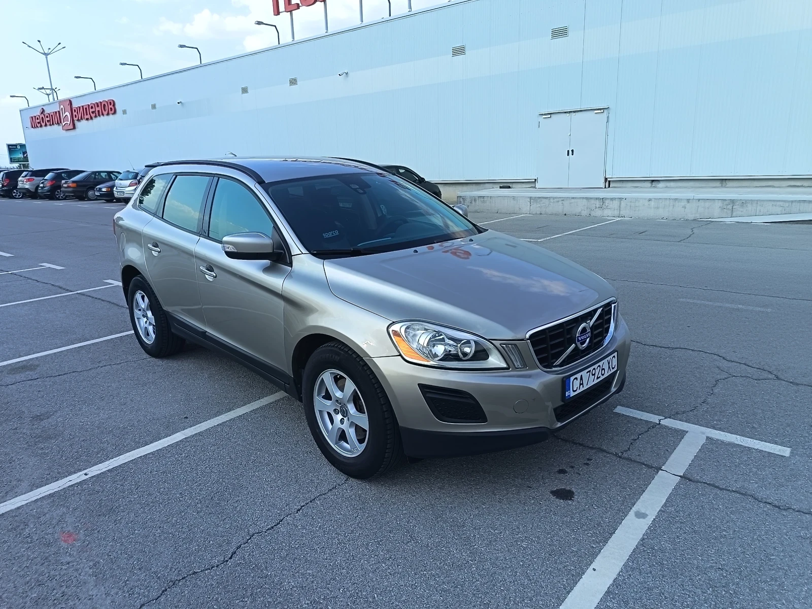 Volvo XC60 D3 2.4 163 ps, снимка 8 - Автомобили и джипове - 55829217