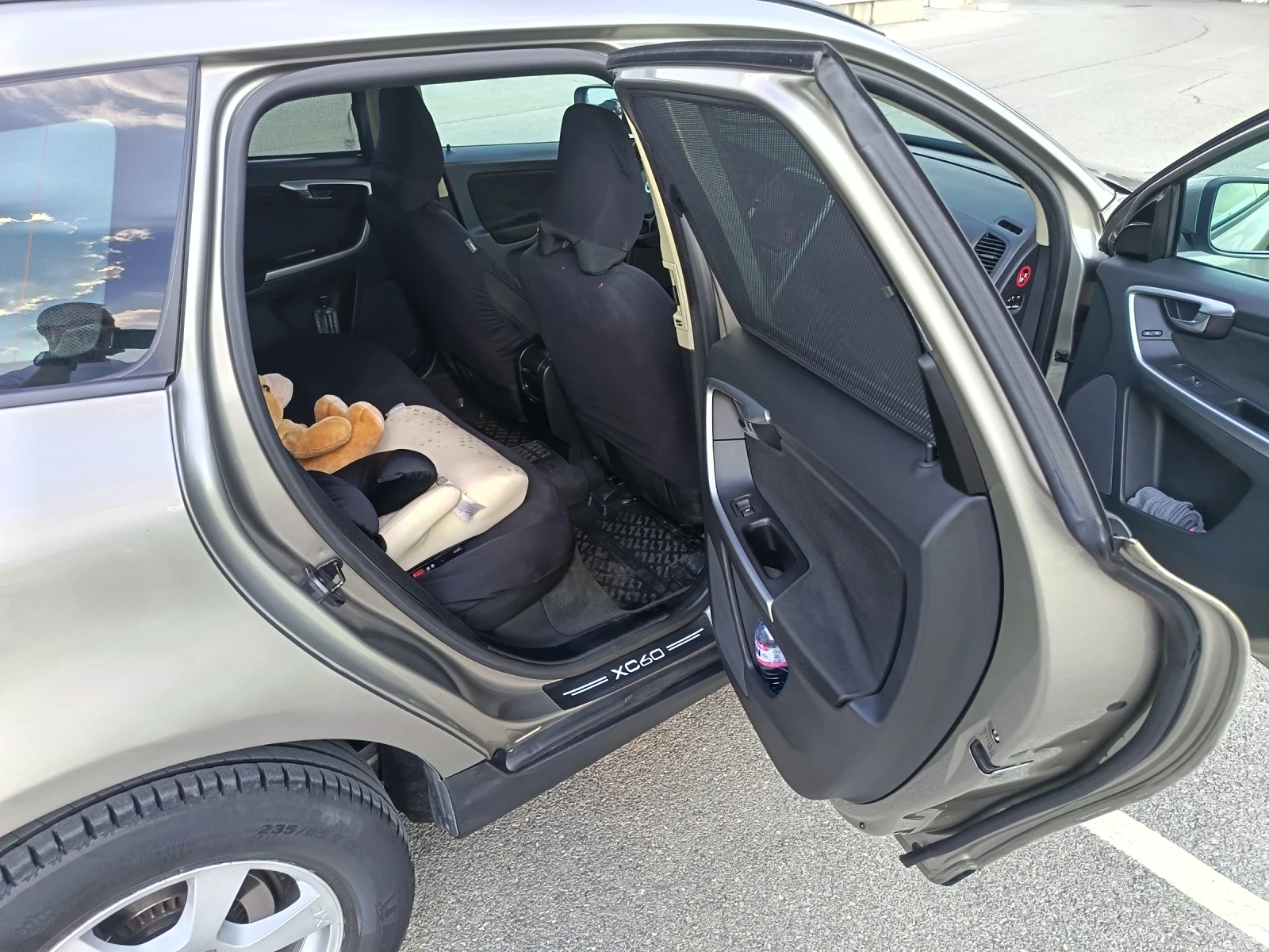 Volvo XC60 D3 2.4 163 ps, снимка 9 - Автомобили и джипове - 55829217