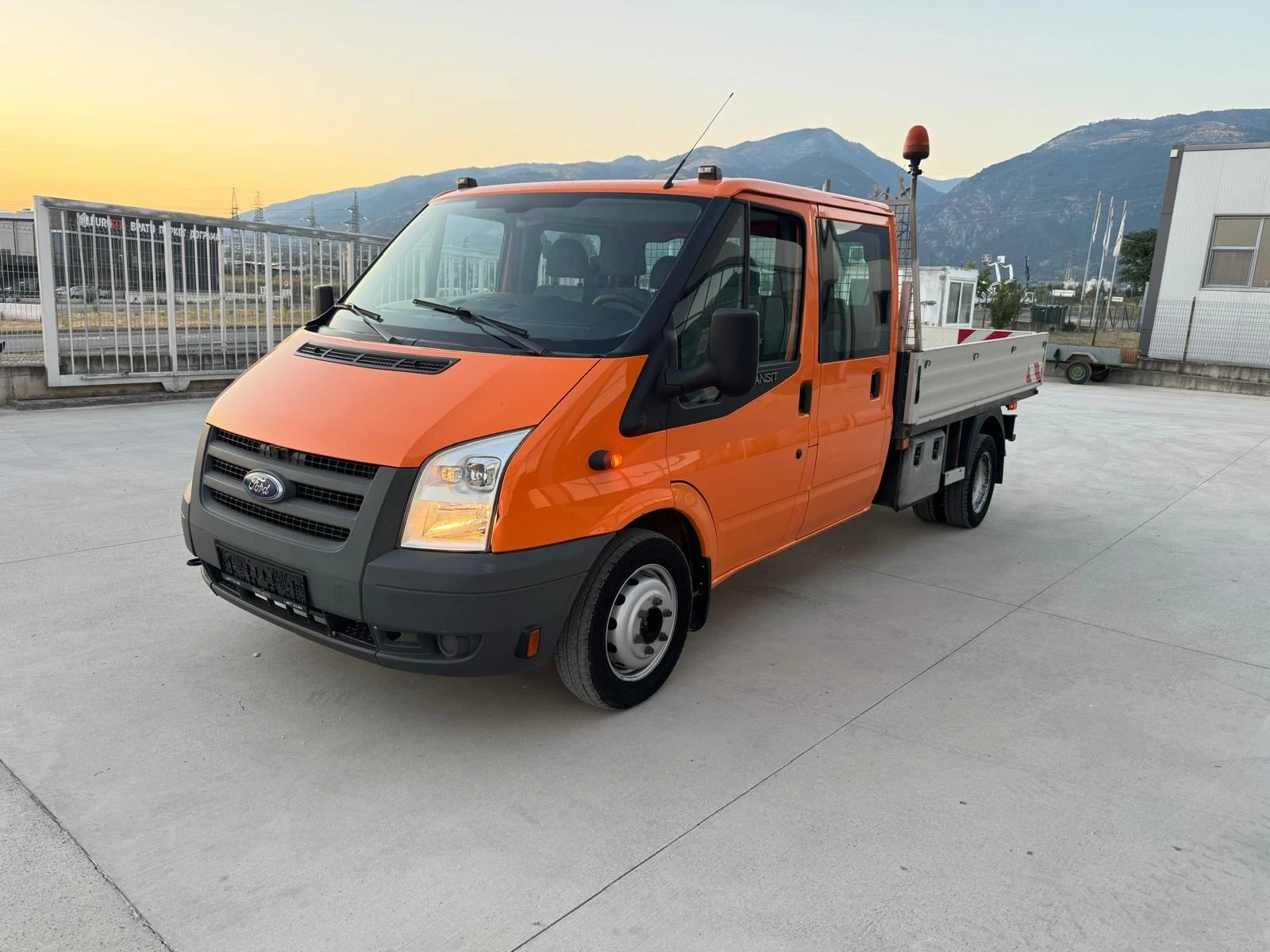 Ford Transit Бордови/6 скорости/2-на гума/ЛИЗИНГ!