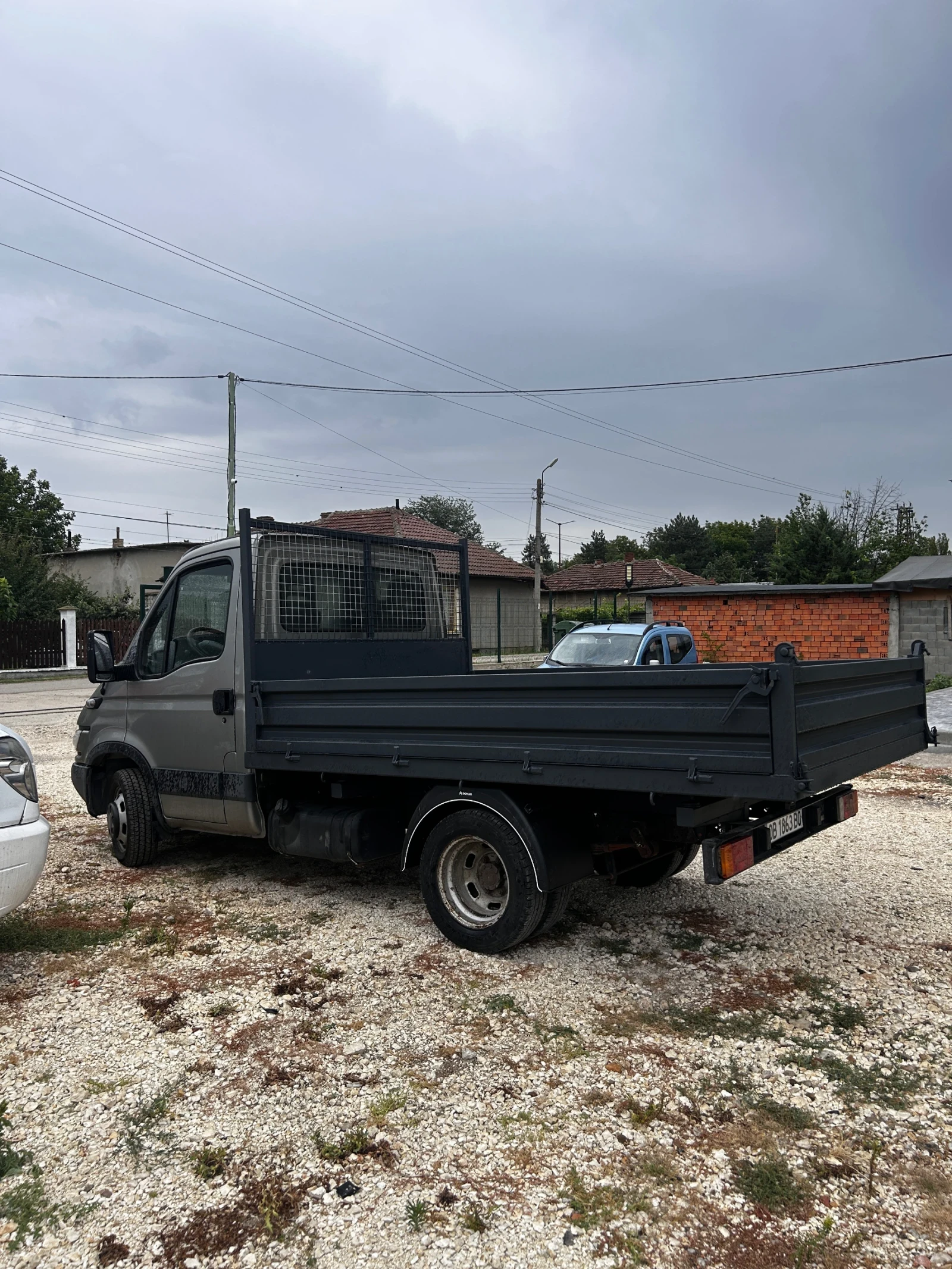 Iveco 35c17 3.0, 170 к.с., климатик, чисто нов, кош, тристране, снимка 6 - Бусове и автобуси - 55891014