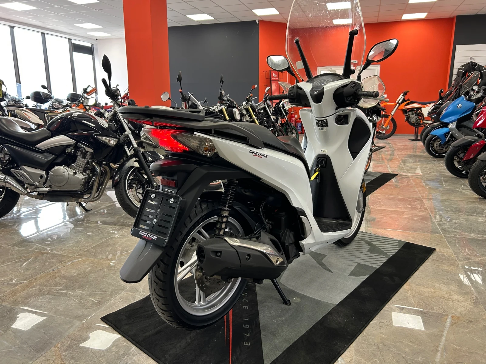 Honda Sh SH 150 ABS - изображение 4