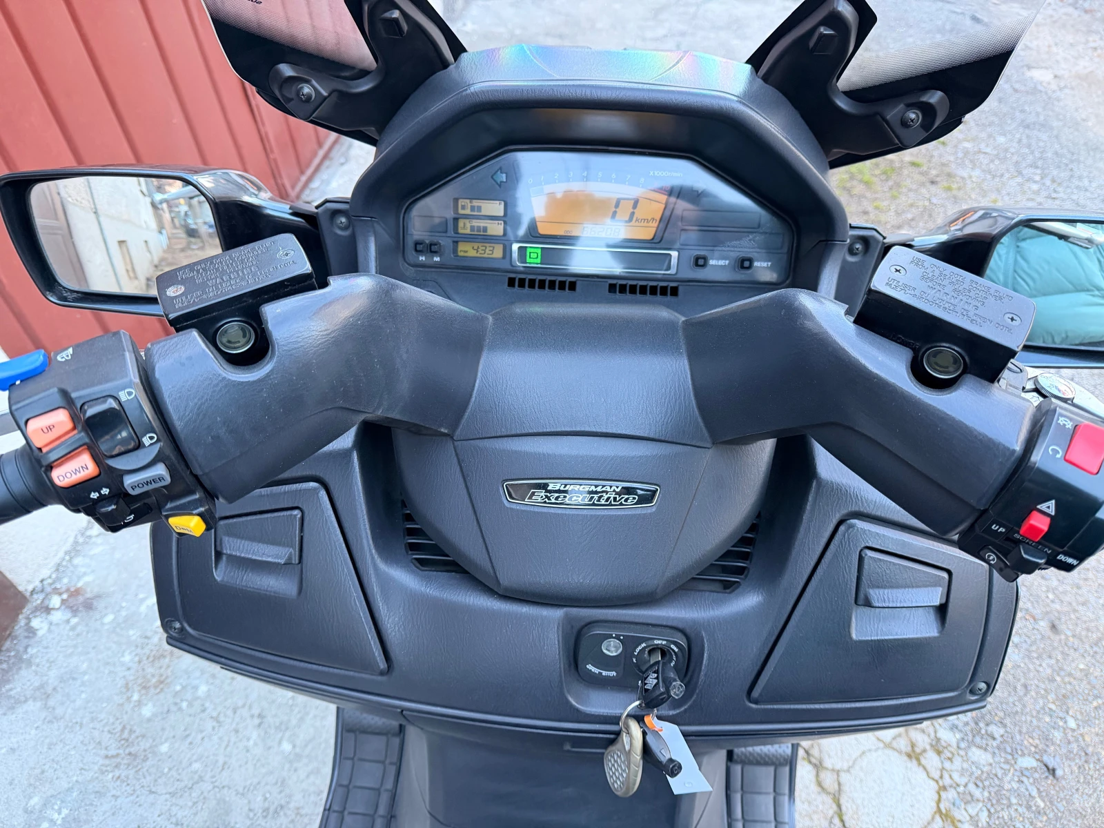 Suzuki Burgman 650i ABS Executive - перфектен! - изображение 9