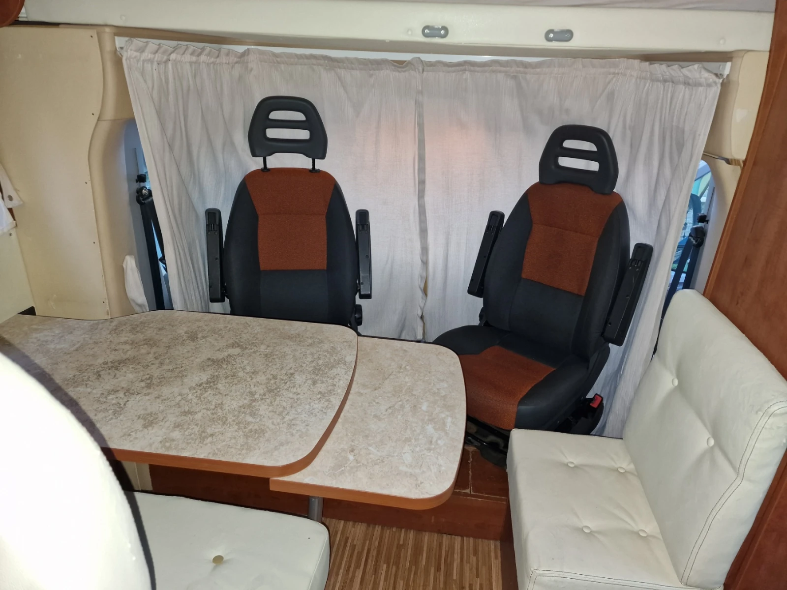 Кемпер Fiat M600, снимка 9 - Каравани и кемпери - 56133019