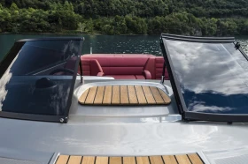 Моторна яхта Cranchi E26 CLASSIC, снимка 11