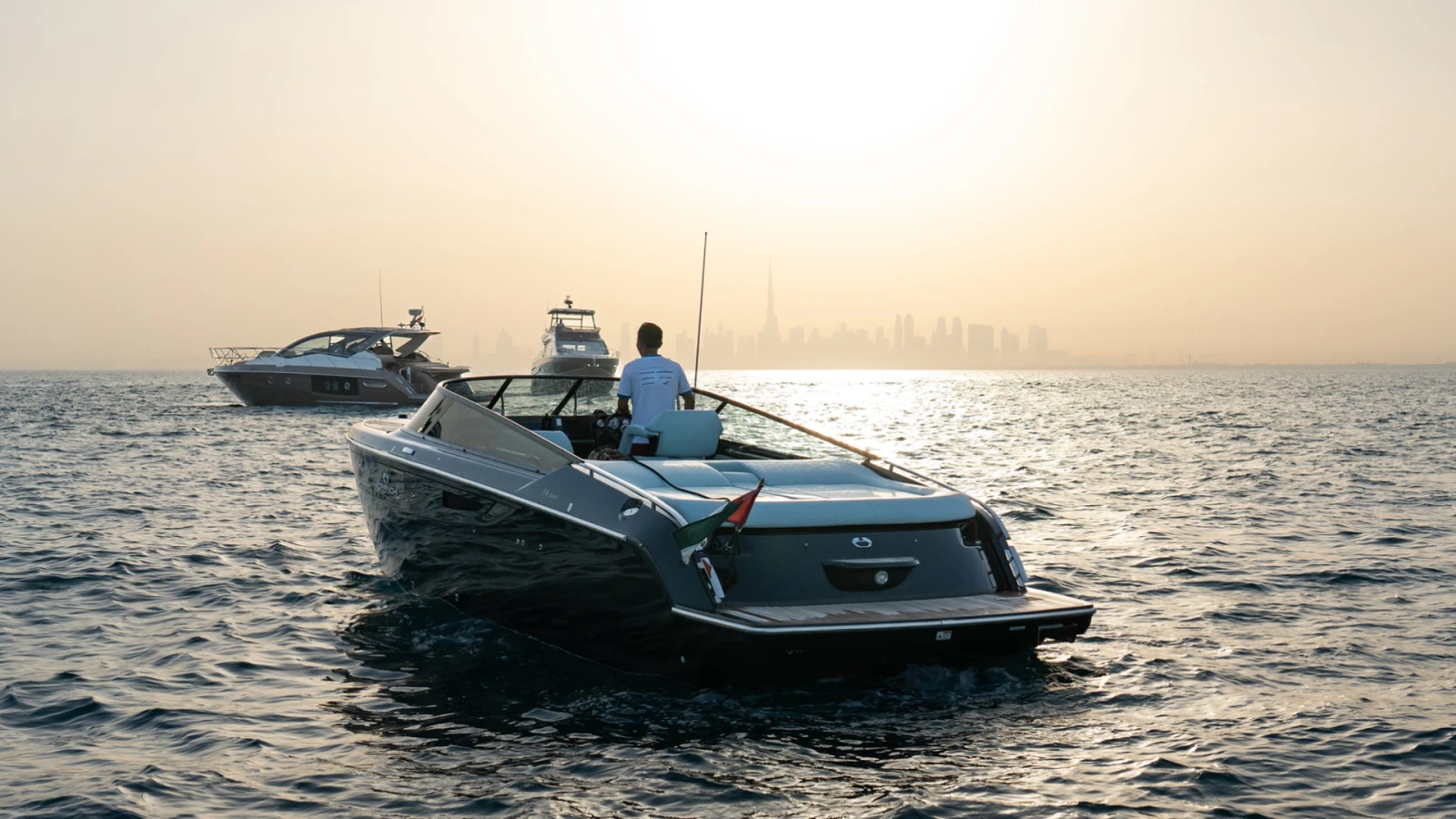 ������� ���� Cranchi E26 CLASSIC | Mobile.bg � ����������� 4