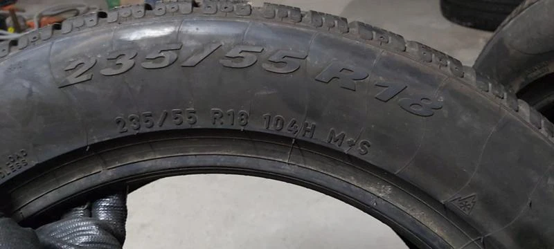 Гуми Зимни 235/55R18, снимка 8 - Гуми и джанти - 29887311