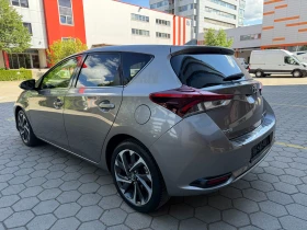 Toyota Auris 1.8Hybrid* FACELIFT* 102000км* Сервизна История* , снимка 6