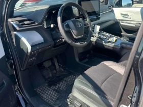 Toyota Sienna  XSE 7 Passenger FWD 2.5L Hybrid / КОЖА / ПОДГРЕВИ, снимка 5