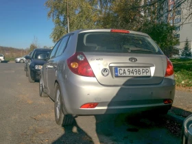 Kia Ceed CRDI, снимка 2