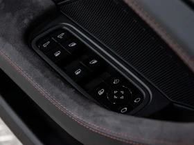 Porsche Panamera GTS  - 54600 € - 23305965 13