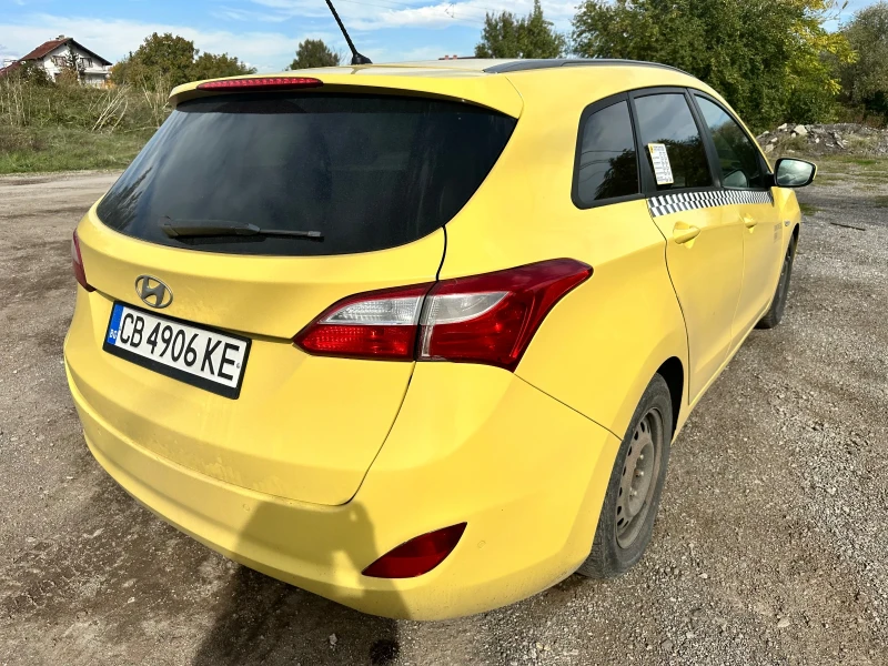 Hyundai I30 1.6 бензин, с газ, снимка 5 - Автомобили и джипове - 47535946