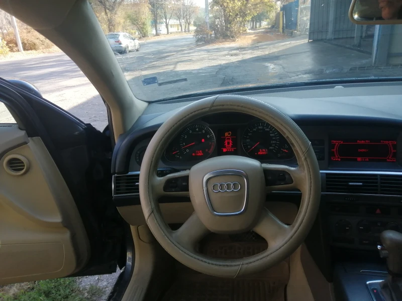 Audi A6 3.2, снимка 11 - Автомобили и джипове - 47913830