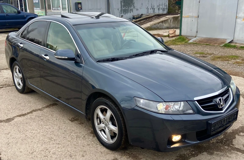 Honda Accord Executive 2.4i Автоматик, снимка 6 - Автомобили и джипове - 48044409