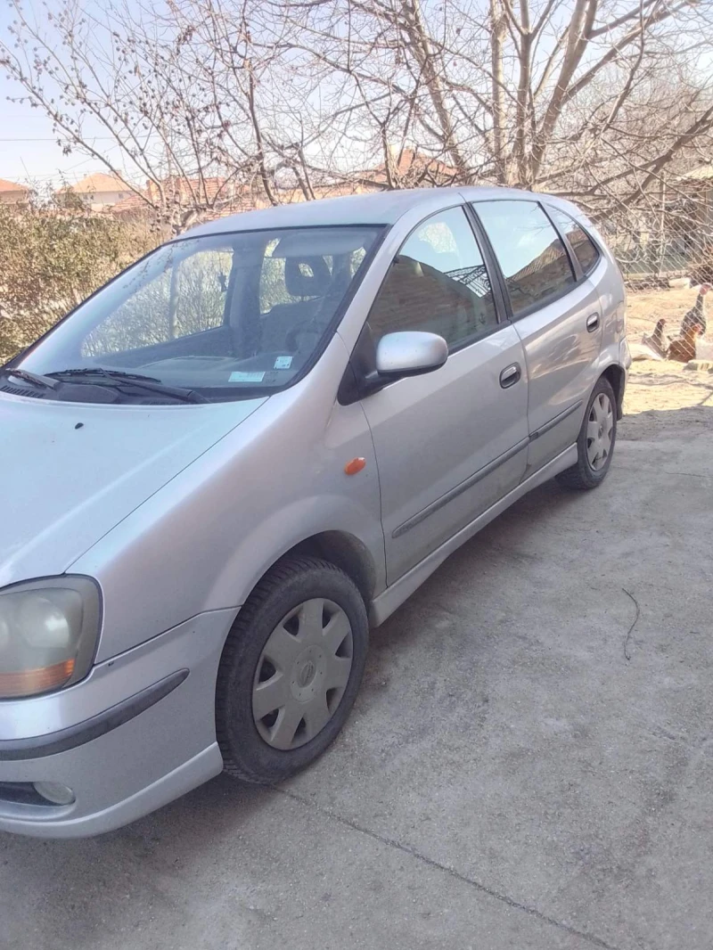 Nissan Almera tino, снимка 2 - Автомобили и джипове - 49243155