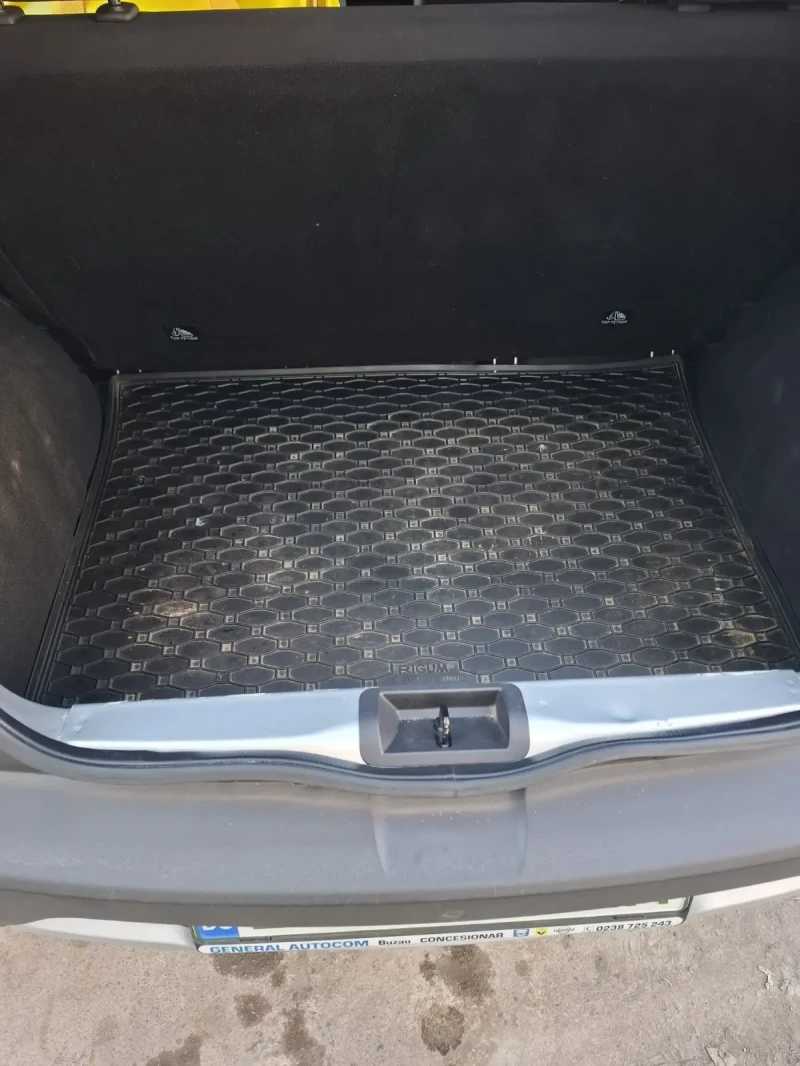 Dacia Spring електрическа, снимка 6 - Автомобили и джипове - 49492561