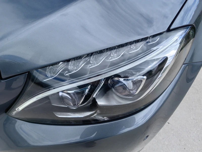 Mercedes-Benz C 220, снимка 4 - Автомобили и джипове - 50507410