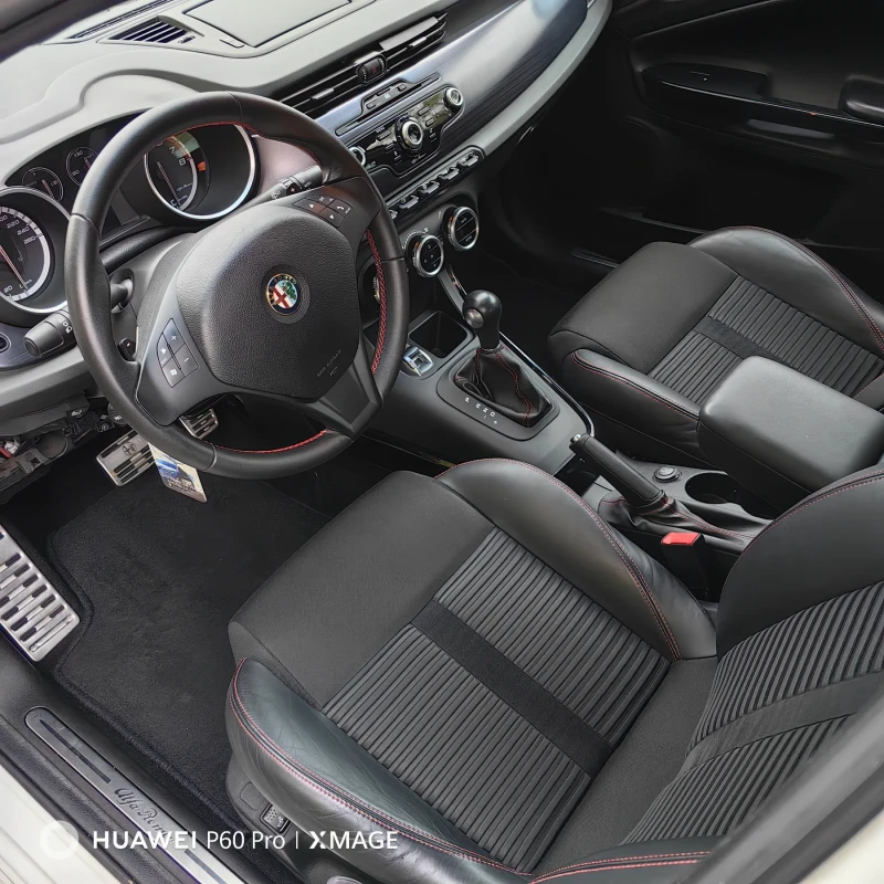 Alfa Romeo Giulietta, снимка 11 - Автомобили и джипове - 52568146