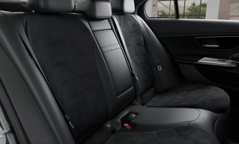 Mercedes-Benz E 300 d/AMG/PHEV/313HP/9G/BURM/DISTR/LED/KLESS/712fpr, снимка 9 - Автомобили и джипове - 51616917