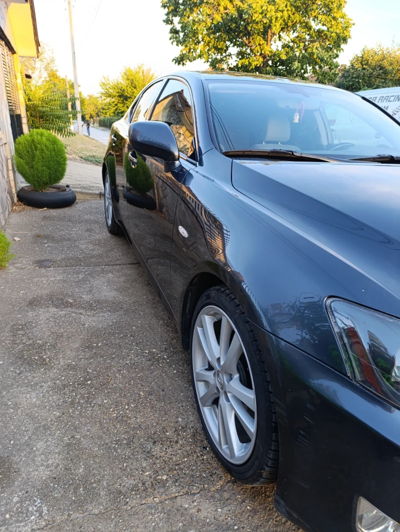 Lexus IS 250 Sport, снимка 4 - Автомобили и джипове - 52817942