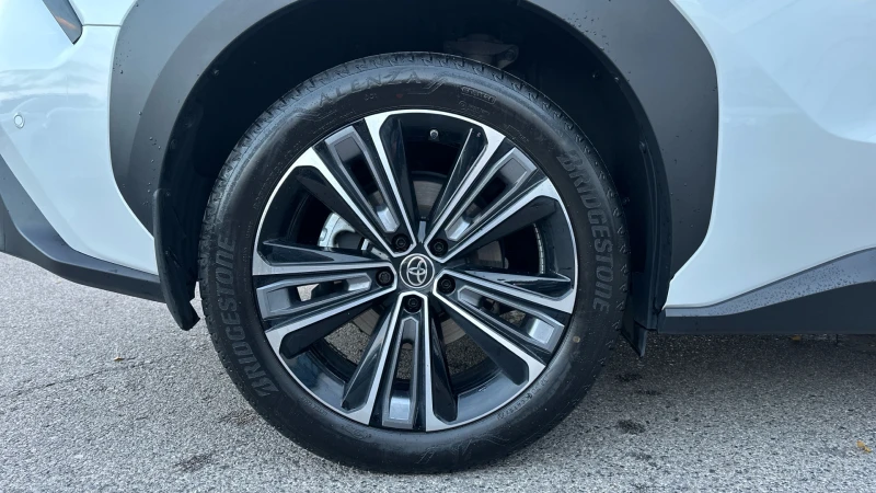 Toyota bZ4X AWD Luxury , снимка 16 - Автомобили и джипове - 52547278