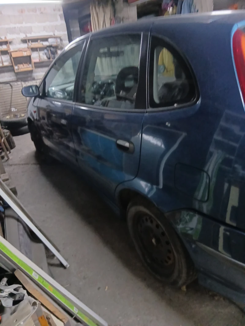 Nissan Almera tino, снимка 3 - Автомобили и джипове - 52723431
