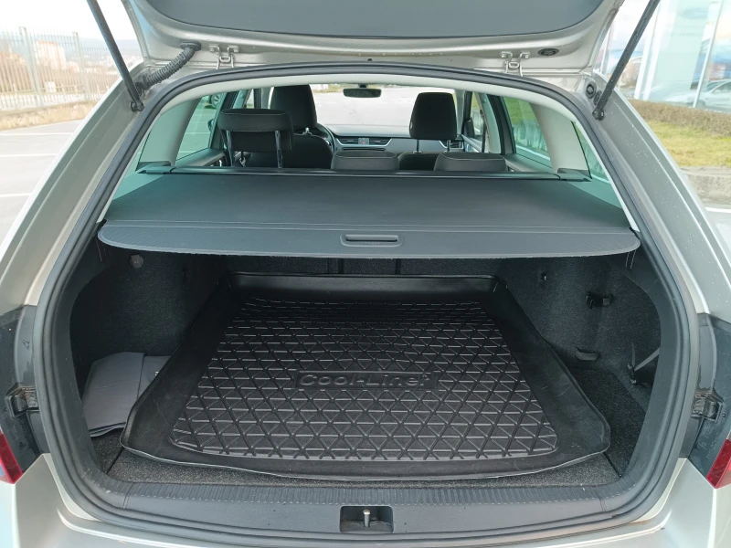 Skoda Octavia 2.0 TDI | 4x4 | DSG, снимка 7 - Автомобили и джипове - 52921527