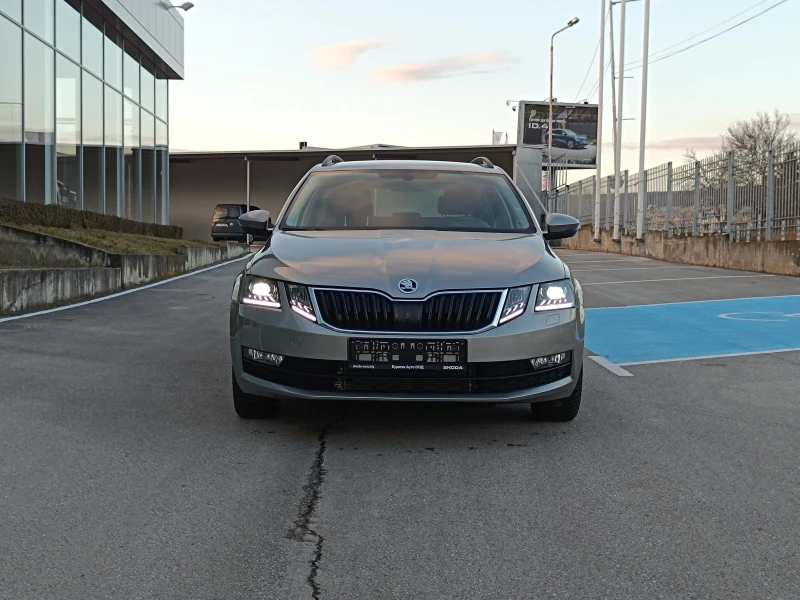 Skoda Octavia 2.0 TDI | 4x4 | DSG, снимка 2 - Автомобили и джипове - 52921527