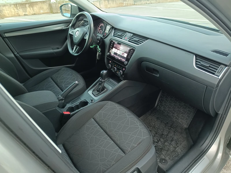 Skoda Octavia 2.0 TDI | 4x4 | DSG, снимка 9 - Автомобили и джипове - 52921527