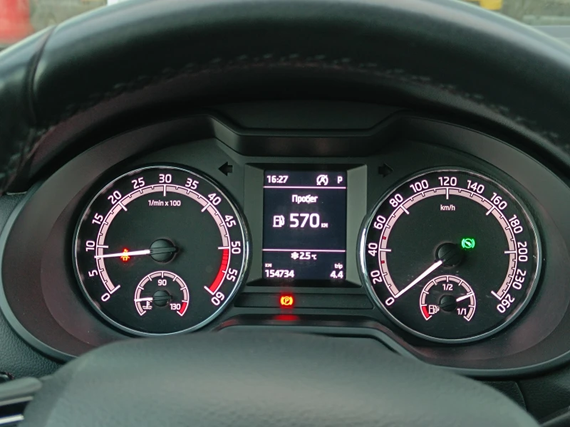 Skoda Octavia 2.0 TDI | 4x4 | DSG, снимка 13 - Автомобили и джипове - 52921527