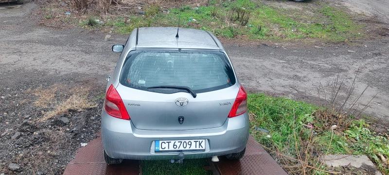 Toyota Yaris, снимка 2 - Автомобили и джипове - 53050914