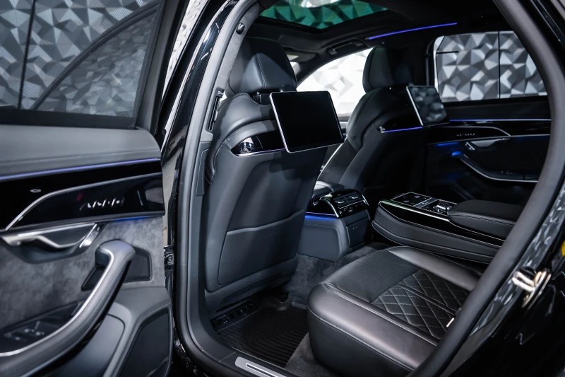 Audi S8 quattro* B&O* 360* TV, снимка 14 - Автомобили и джипове - 53164528