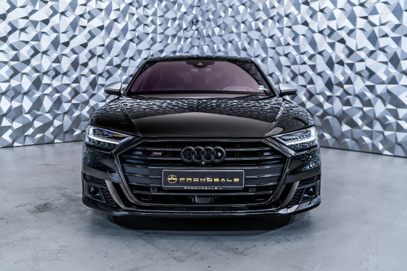 Audi S8 quattro* B&O* 360* TV, снимка 2 - Автомобили и джипове - 53164528