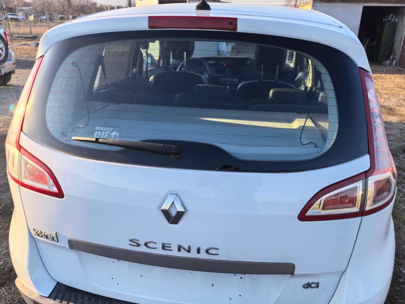 Renault Scenic 1.5 dci, снимка 8 - Автомобили и джипове - 53167121